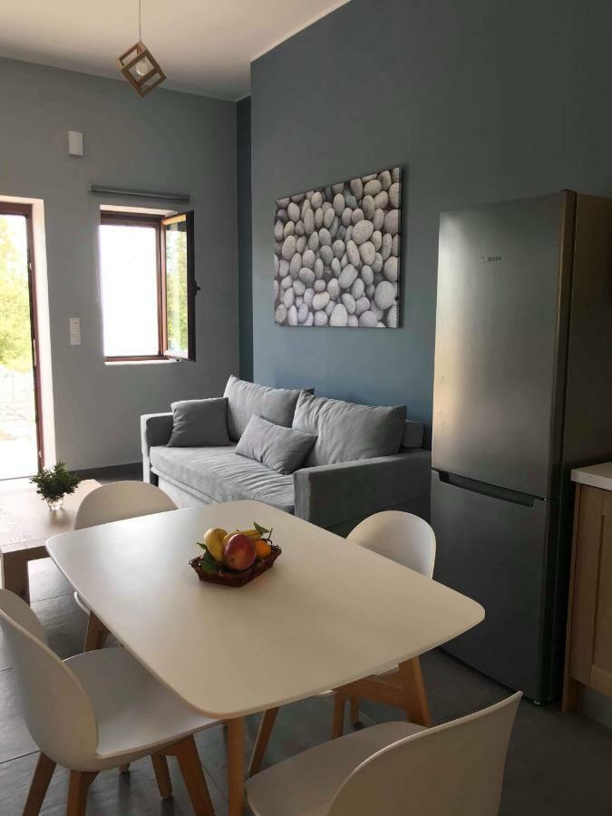 Light Blue Studios 2 Poulithra Ngoại thất bức ảnh